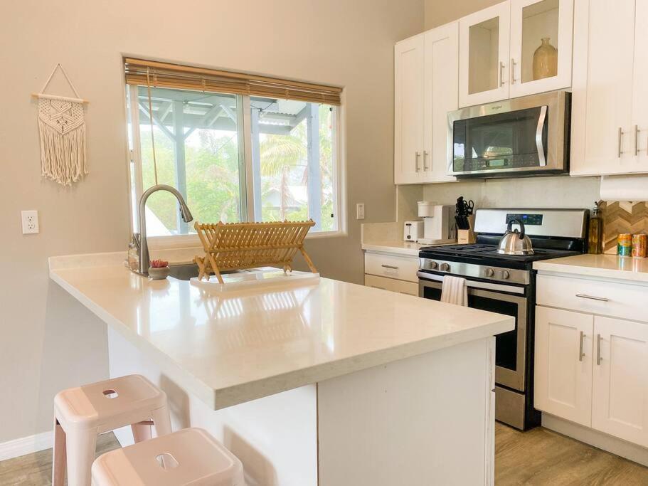 Hibiscus Hale, Full Kitchen, King Bed, Parking Apartment Keaau ภายนอก รูปภาพ